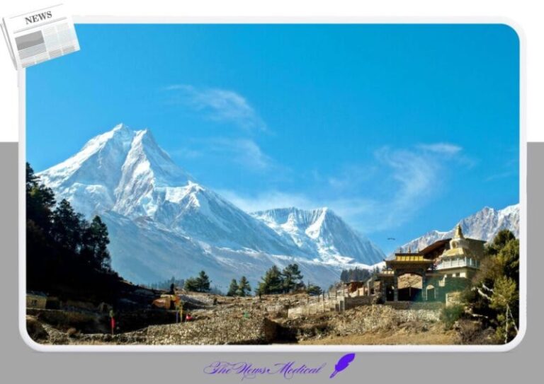 희말라야 산맥 알프스 봉우리 만년설 네팔