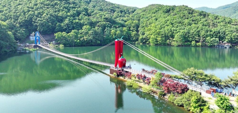 천장호 출렁다리