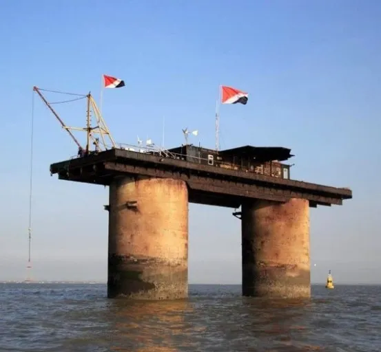 시랜드공국, 석유시추, 소국, 철제구조물