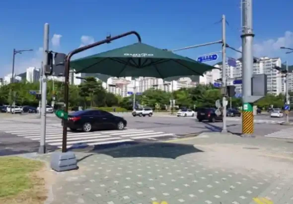 그늘막, 도로, 도시, 자동차_resized